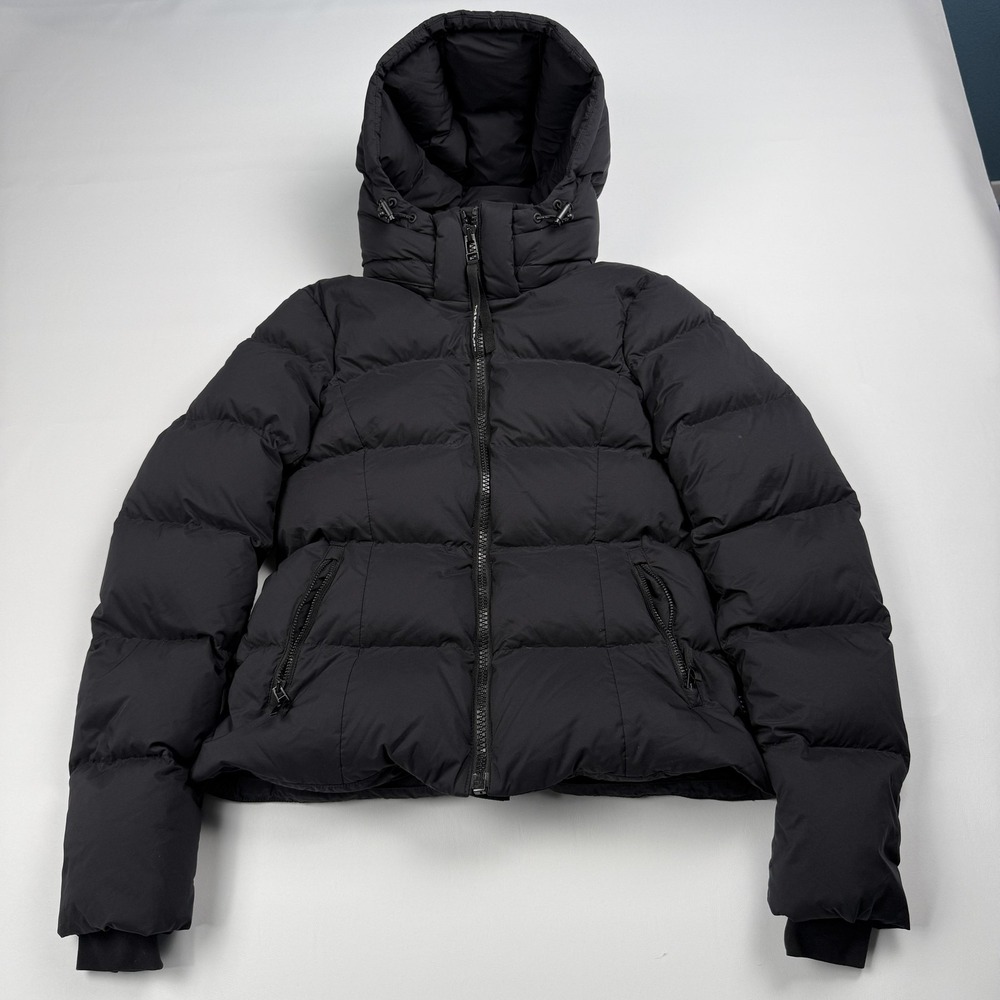 Aritzia Super Puff Jacket Womens XS Black Hooded Down Puffer Insulated